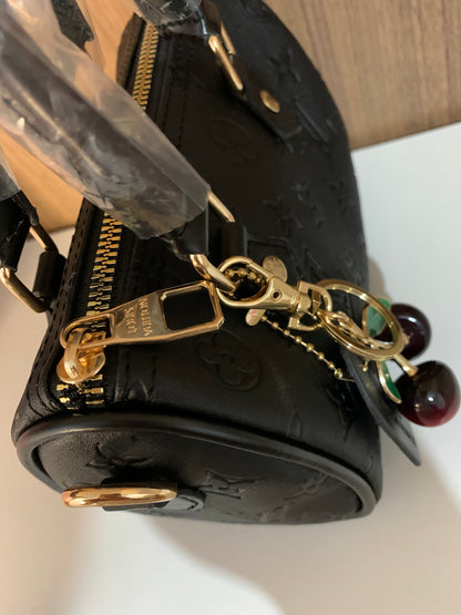 SPEEDY NOIR 🖤👜