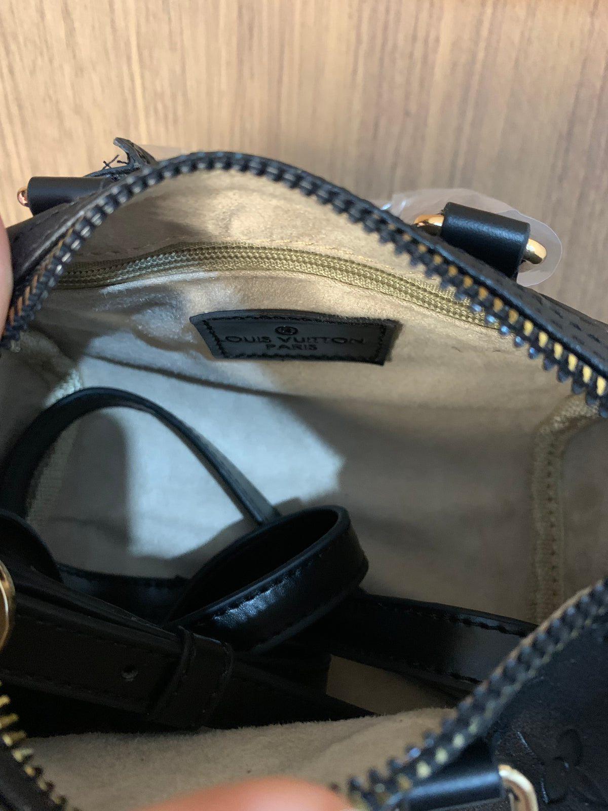 SPEEDY NOIR 🖤👜